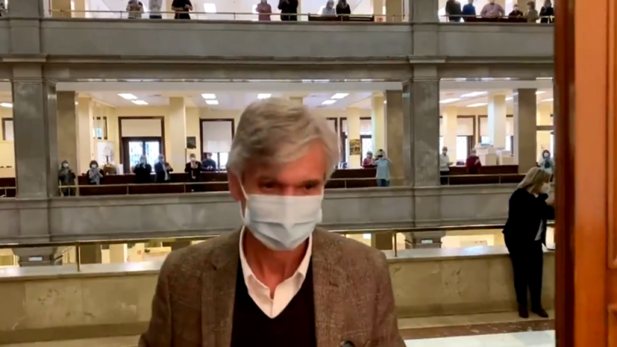 Argimon, ahir, va ser rebut entre aplaudiments al tornar a la feina.