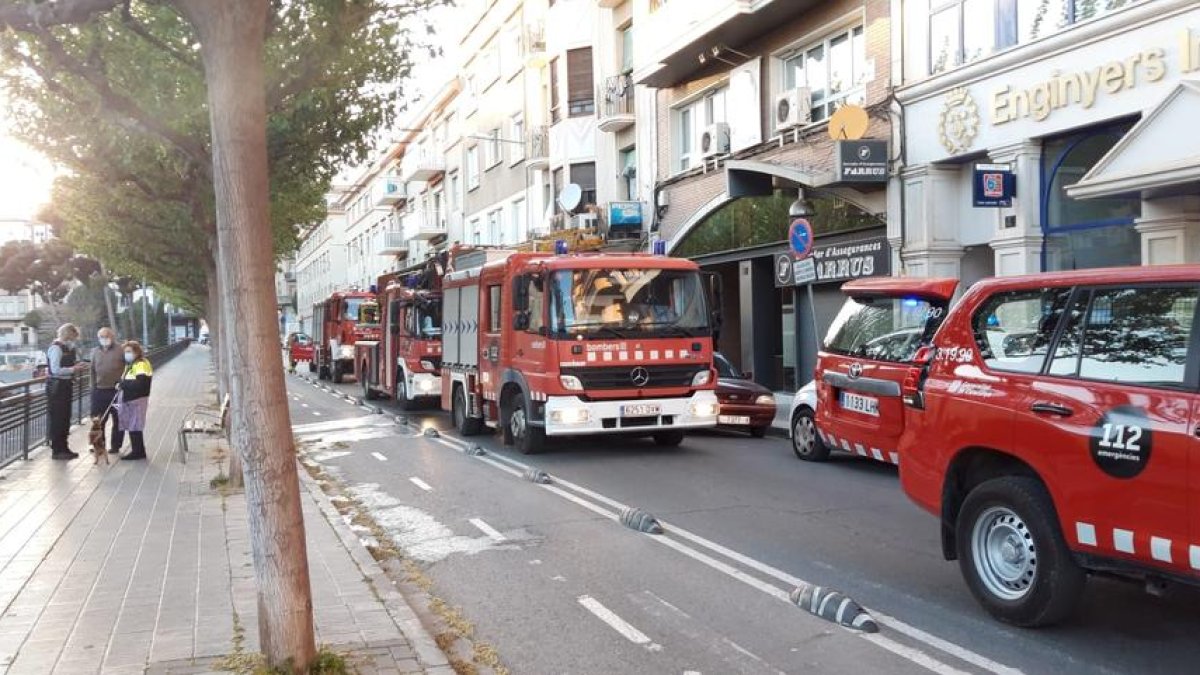 Cinc dotacions dels Bombers van anar fins al lloc de l’incendi.