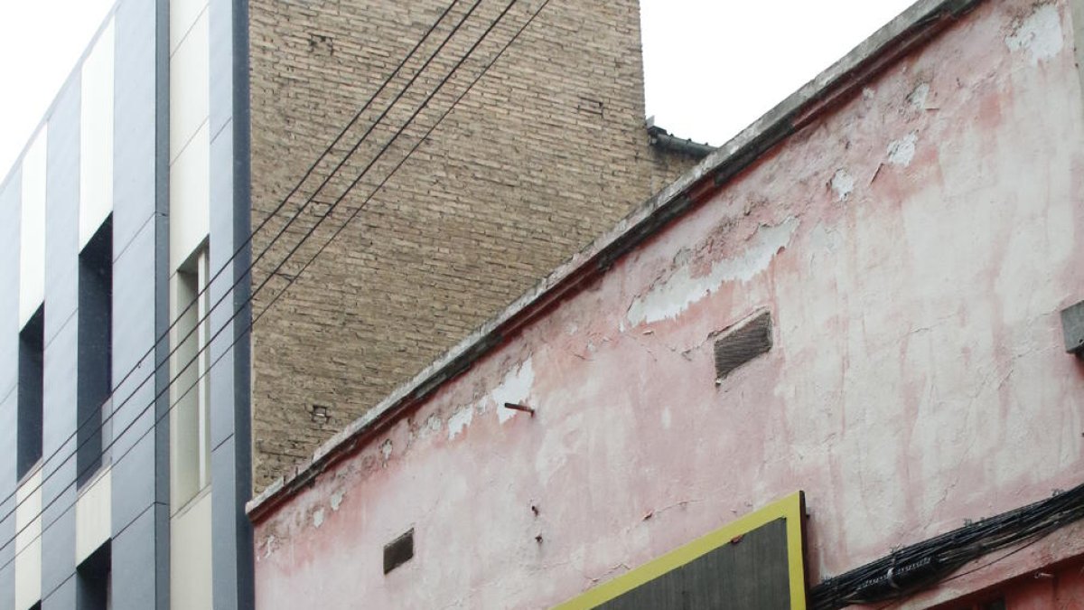 El local del carrer Nord on està previst un oratori.