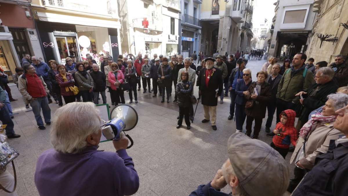 Jubilats reclamen calcular les prensions en funció de l'augment dels preus