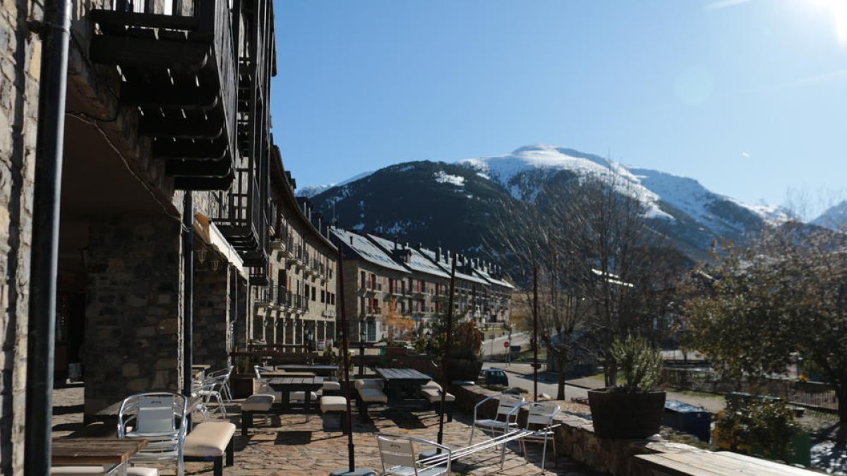 Imatge d’arxiu d’un dels establiments del resort de Boí Taüll, al Pla de l’Ermita.