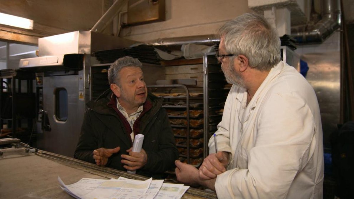 El cuiner Alberto Chicote amb el forner Jordi Morera.