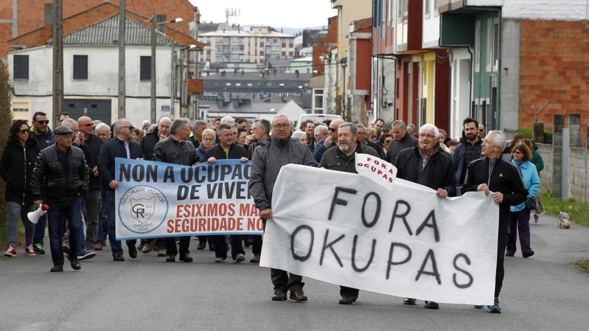 Una protesta contra okupaciones.