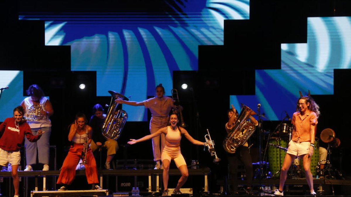 La cantante y compositora Judit Neddermann, durante su concierto.