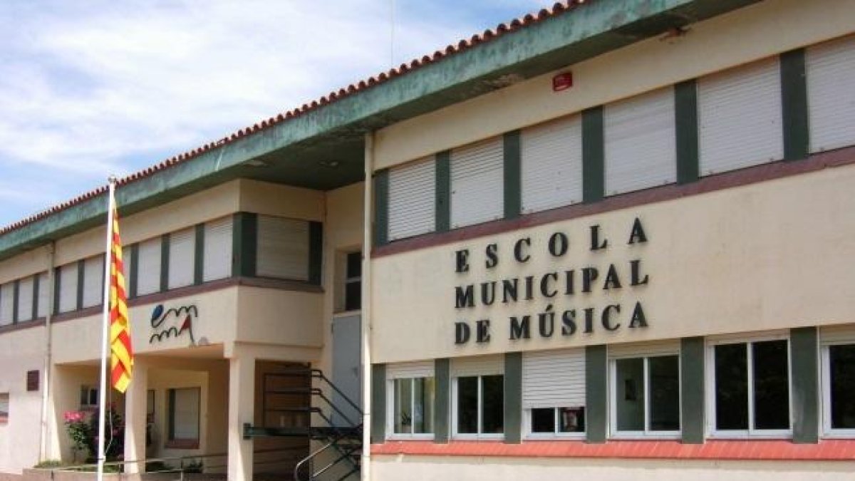 L’ajuntament també substituirà tots els tancaments exteriors.