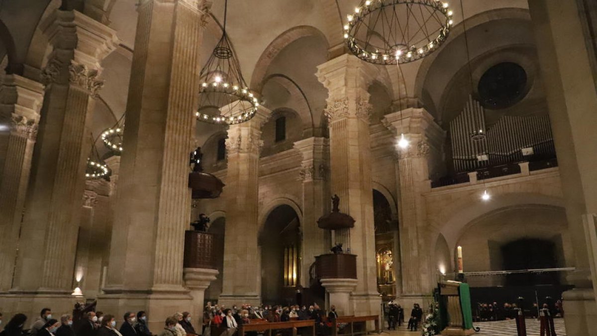 Imagen de archivo de una misa en la Catedral de Lleida.