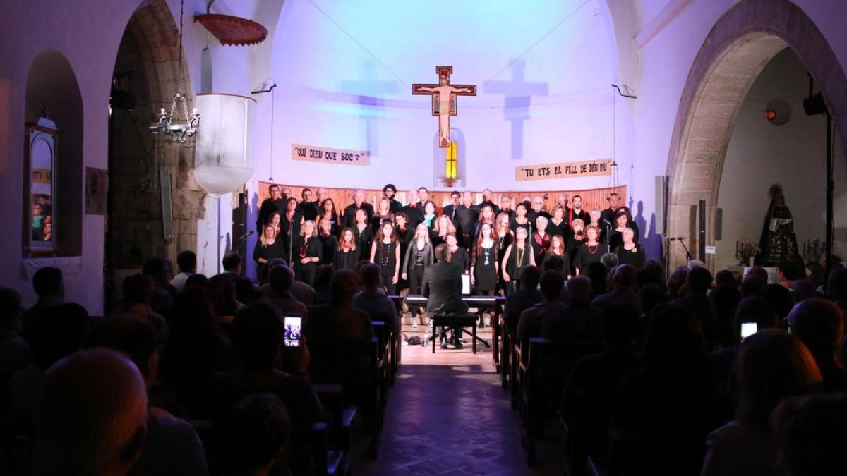 Un momento del concierto ‘Songs.cat’ el sábado en Alfés.