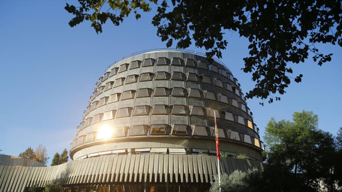 El Constitucional rechaza por 'prematuro' el recurso de la Generalitat contra el 155