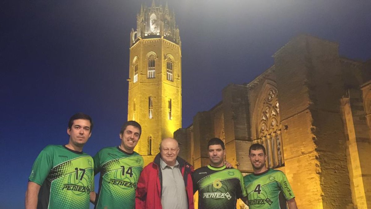 El Balàfia Volei renueva su acuerdo con la firma deportiva Pentex