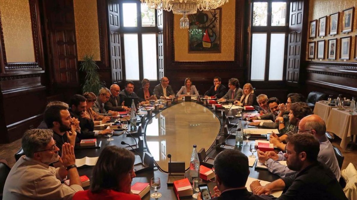 Junts pel Sí proposa un ple dilluns perquè Puigdemont expliqui els efectes de l'1-O