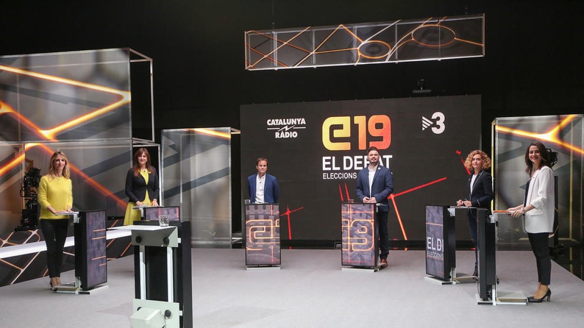 Imatge dels sis candidats de Barcelona al debat de TV3.