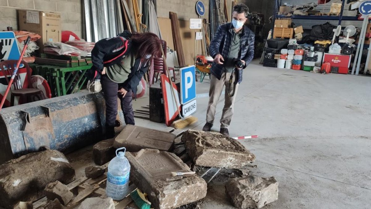 Las lápidas funerarias encontradas en El Palau.