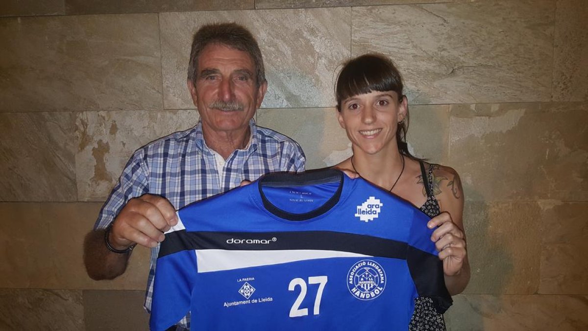 Blanca Martínez, segon fitxatge de l’Associació