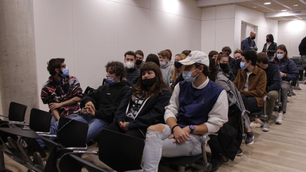 Presentació de curtmetratges de l’Escola Catalana de Cinema i TV, ahir a l’acadèmia Ilerna.