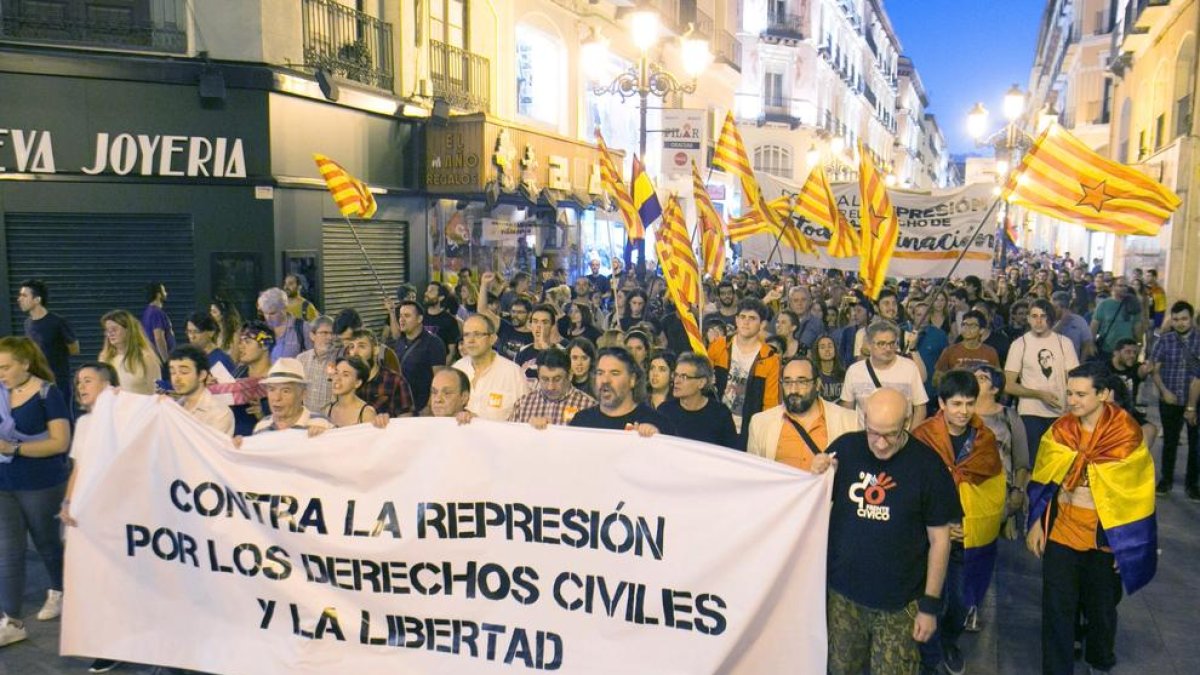 Un moment de la concentració a Saragossa contra la repressió.