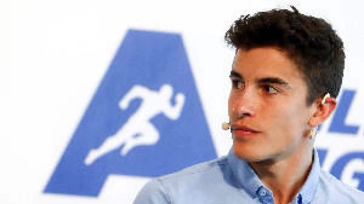 Els números somriuen a Marc Márquez