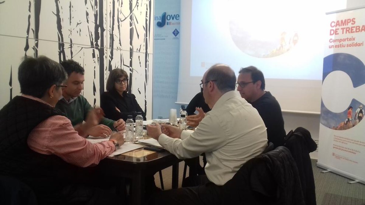 Imagen de la reunión de trabajo institucional esta semana.