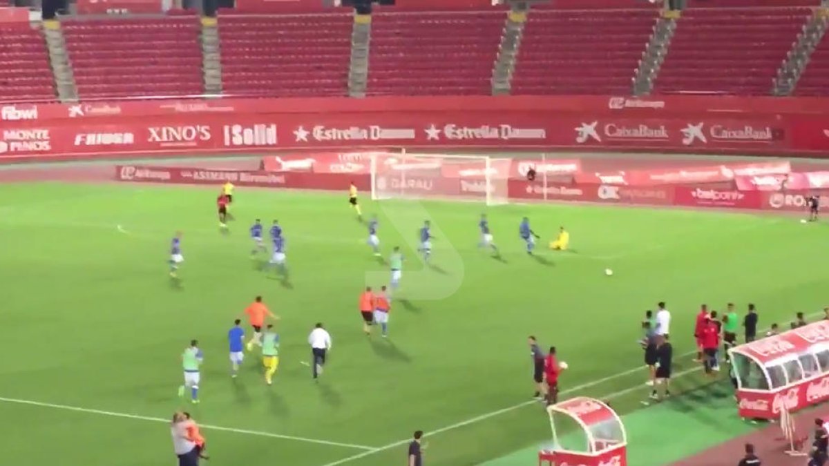 VÍDEO. Diego Rivas atura el penal de Salva Sevilla