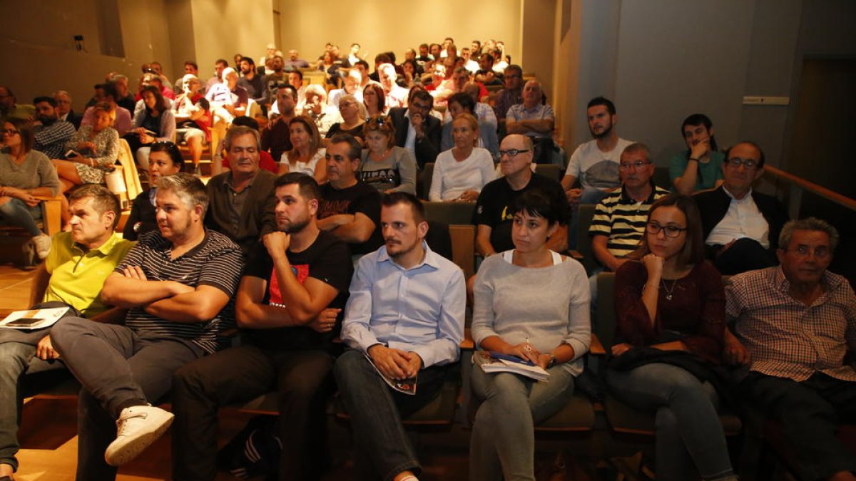 Un moment de l’assemblea de la Fecoll celebrada ahir.