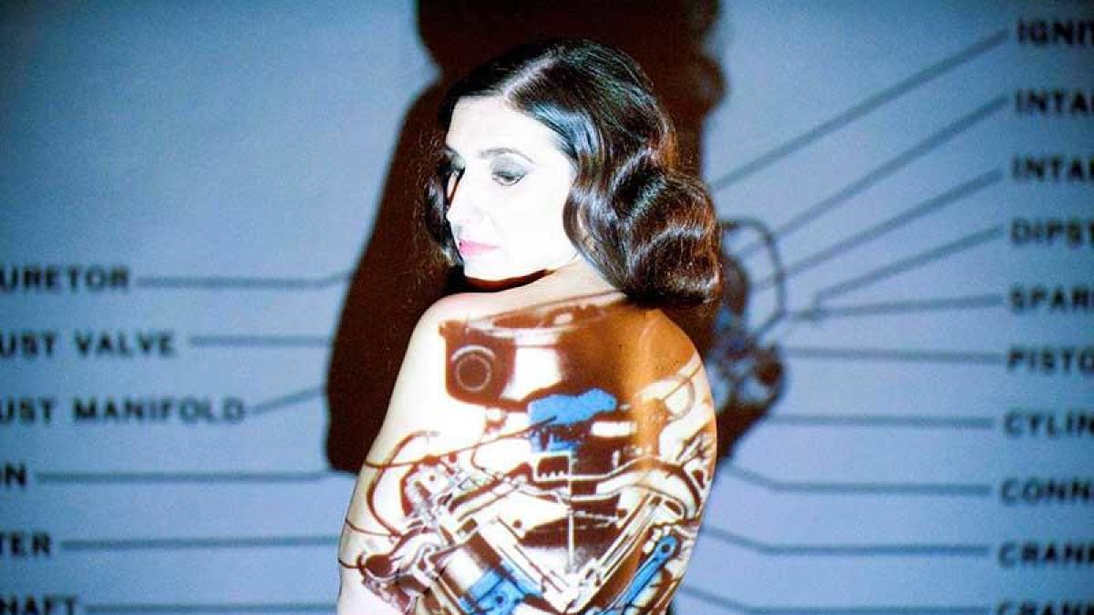 La cantante Núria Piferrer, Névoa.