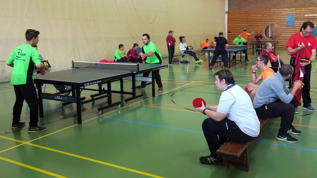 Un momento de la competición de tenis de mesa.