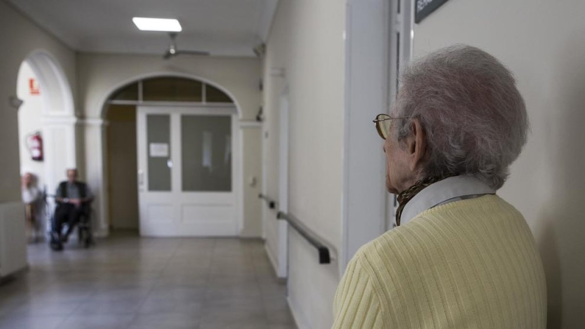 Carmen Arrondo tiene 81 años y vive en la residencia Hospital de Tàrrega.