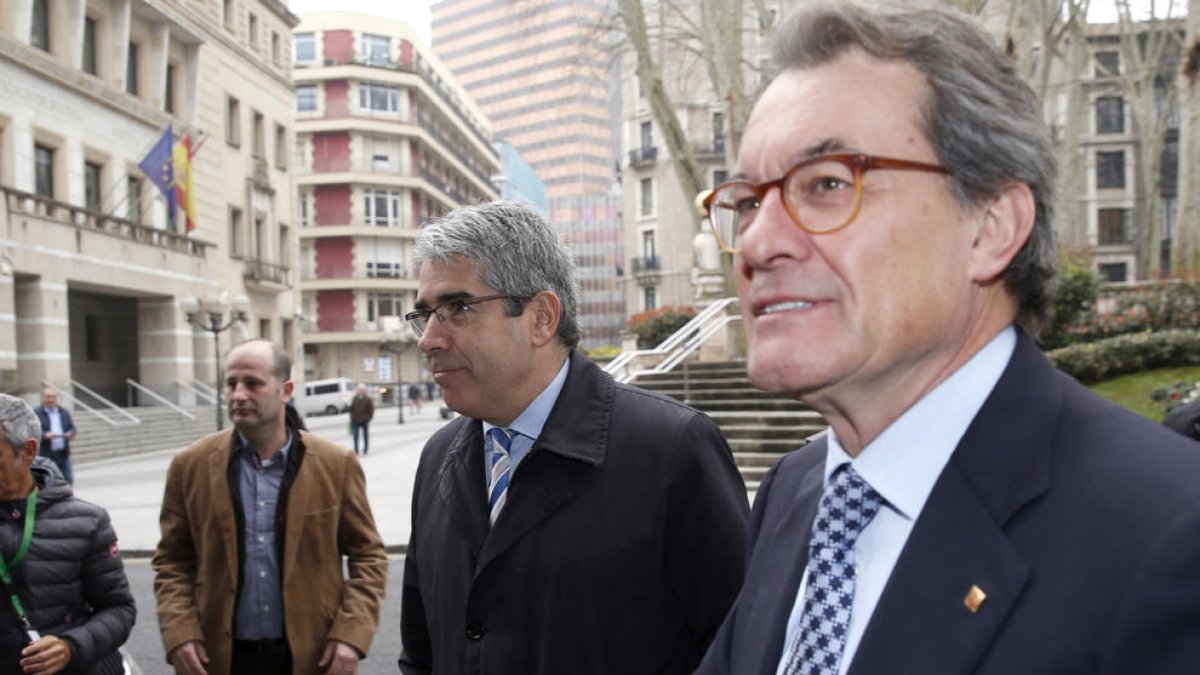 L'expresident de la Generalitat de Catalunya i líder del PDeCAT, Artur Mas, i el portaveu del partit al Congrés dels Diputats, Francesc Homs.