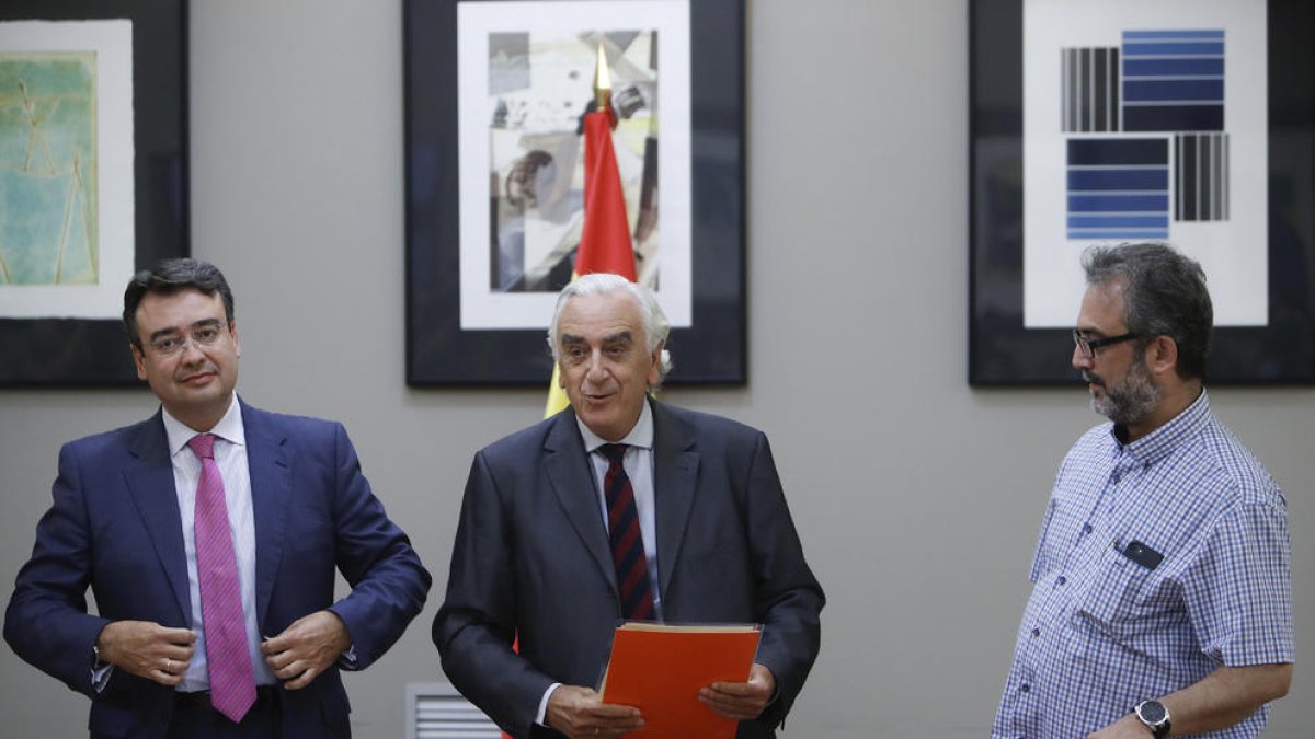 El laude per a Eulen fixa un complement de 200 euros i anul·la les sancions