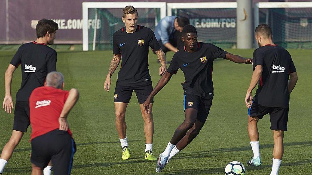 Dembélé, durant la sessió d’entrenament d’ahir.