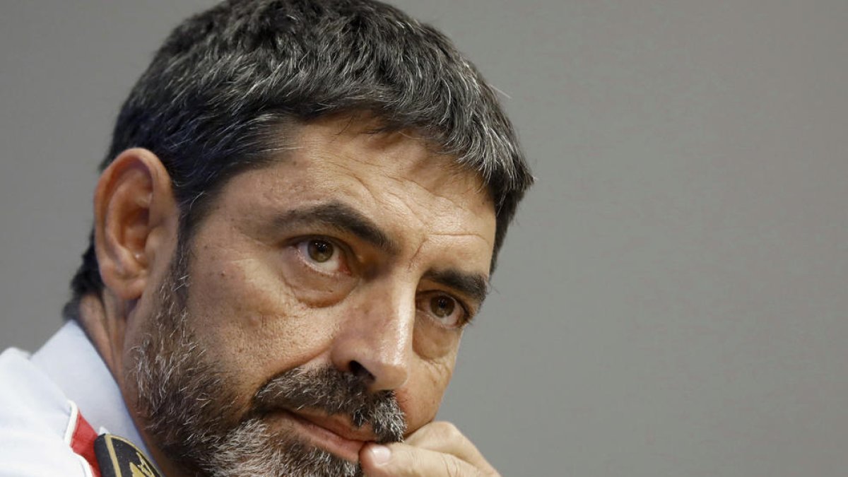 Trapero envia al seu número dos a la reunió de comandaments policials