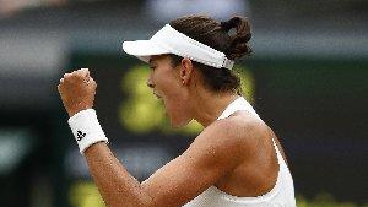 Garbiñe Muguruza vence a Venus Williams y gana Wimbledon por primera vez