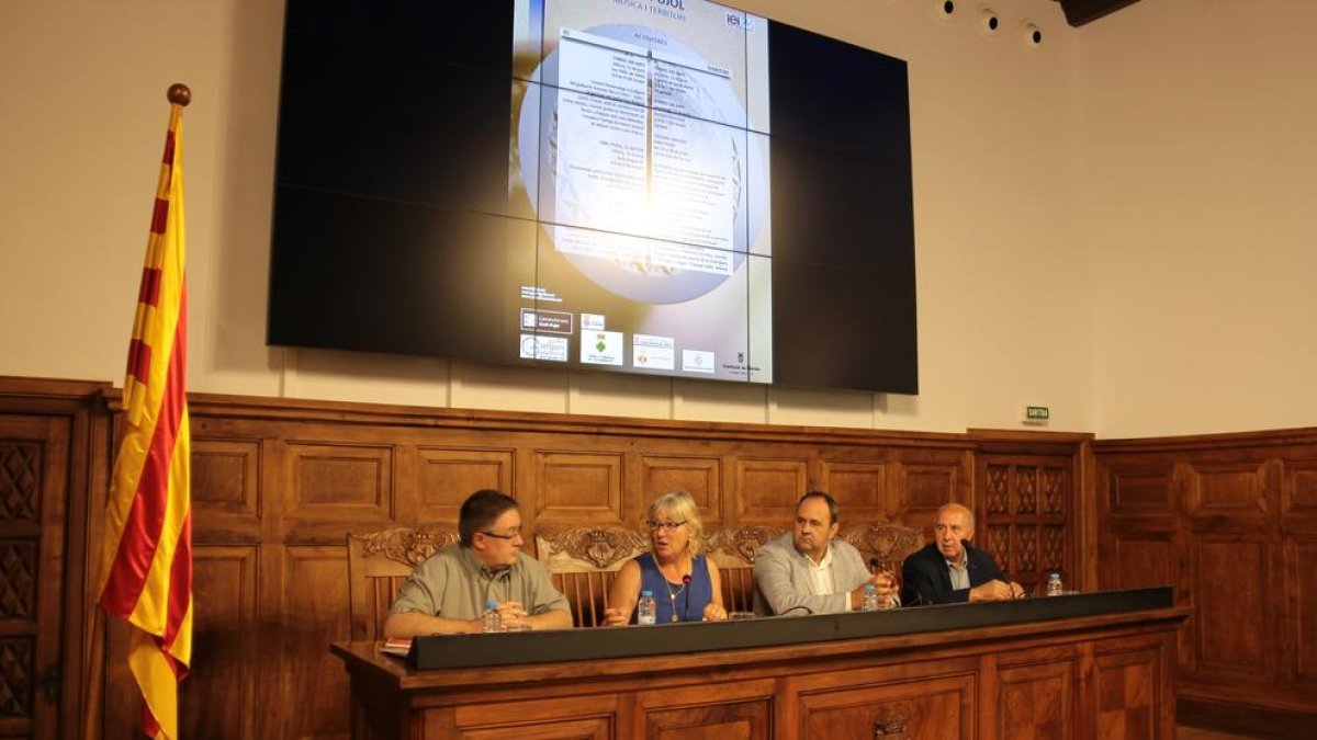 Presentació ahir a l’IEI dels actes del Projecte Emili Pujol.