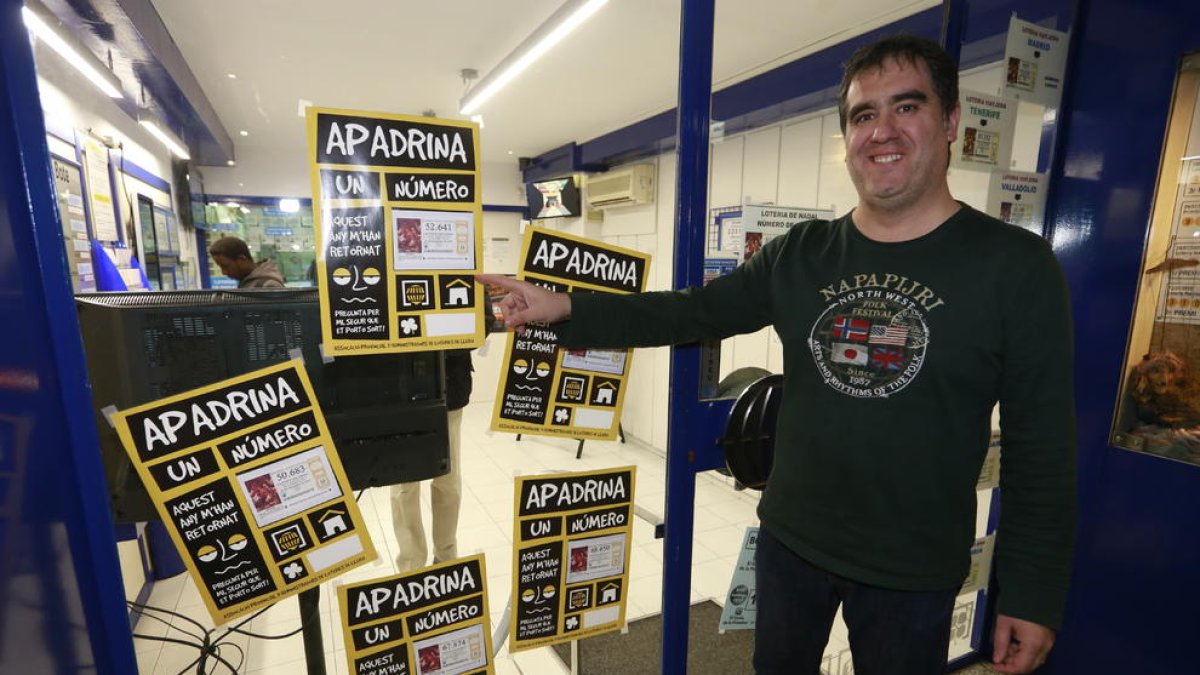 Campanya de loteria ahir a l’administració 1 de Lleida.