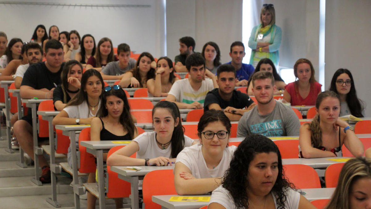 Proves d’aptitud per a aspirants a mestre