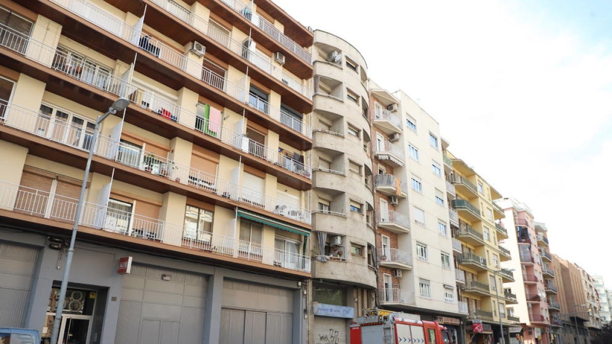 Alarma por un incendio en la cocina de un piso de Cappont