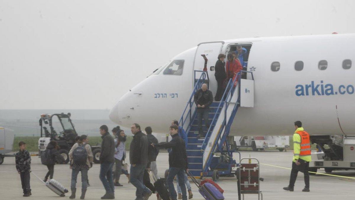 Alguaire recobra la normalitat després de cancel·lacions per boira diumenge