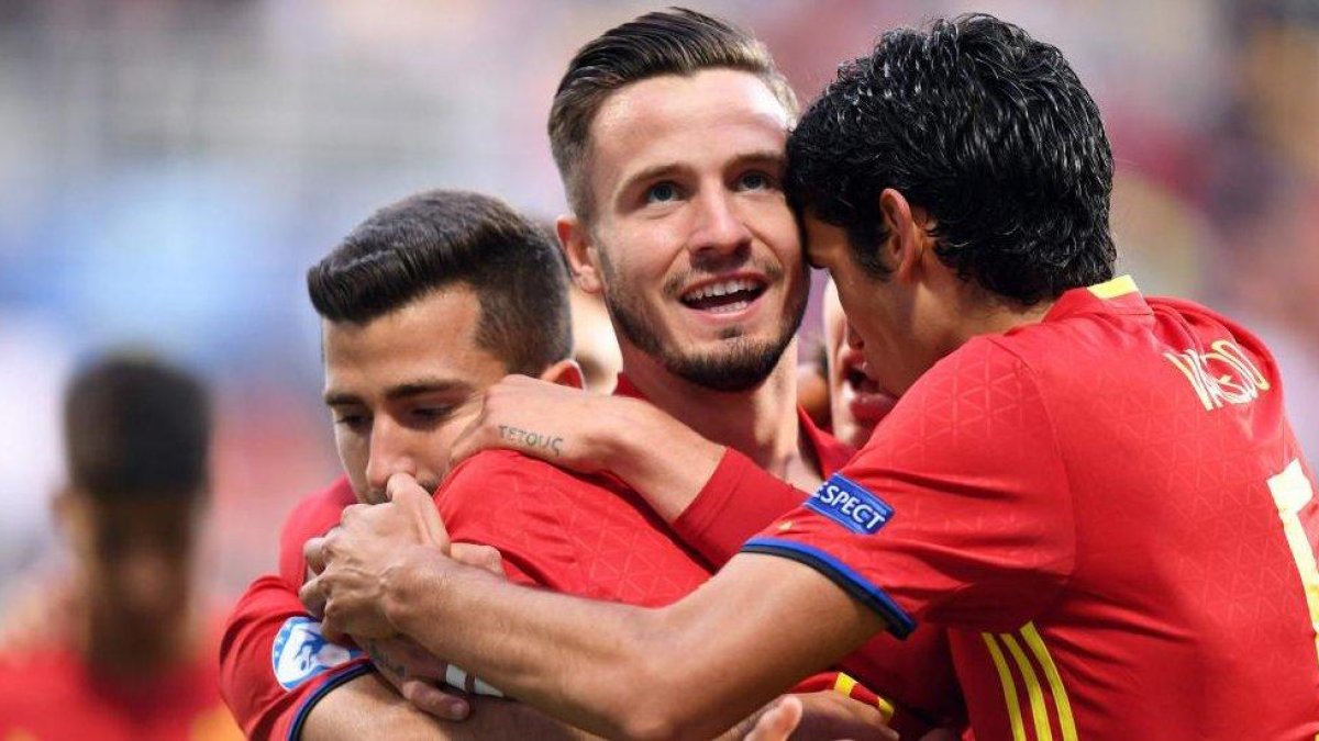 La sub-21 golea en su debut en el Europeo