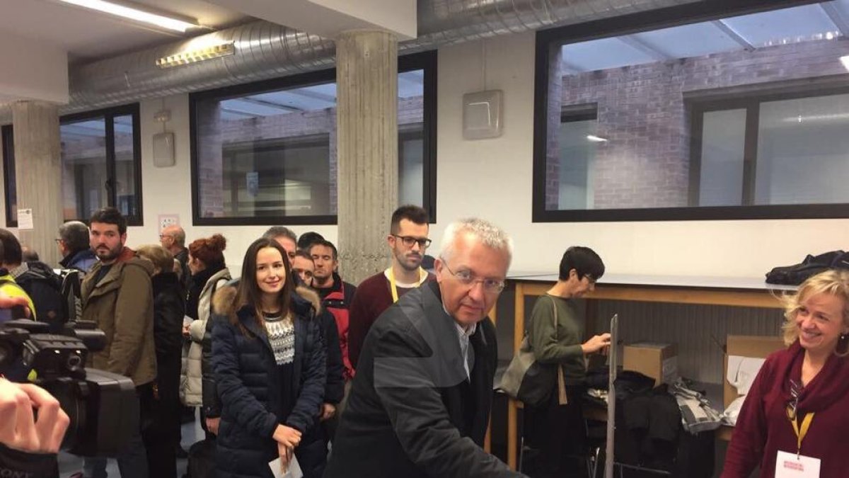 Voten els candidats de Lleida