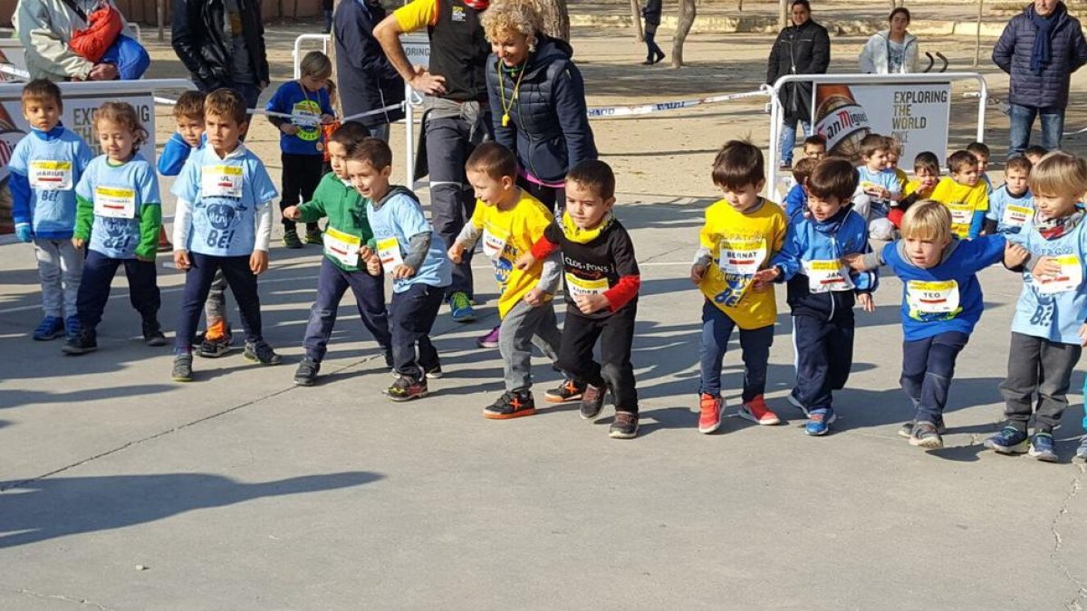 Más de mil corredores participan hoy en la Mitja Marató de Lleida