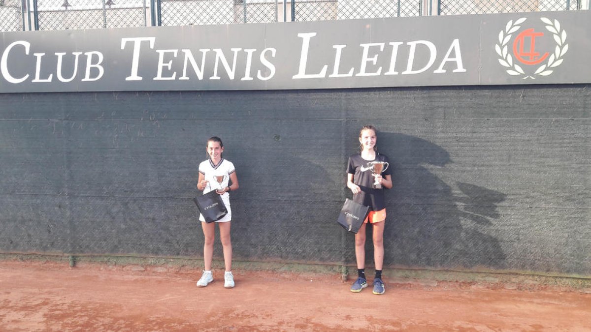 Maria Pardo, a la dreta, després d’imposar-se a Paula Hormigón.