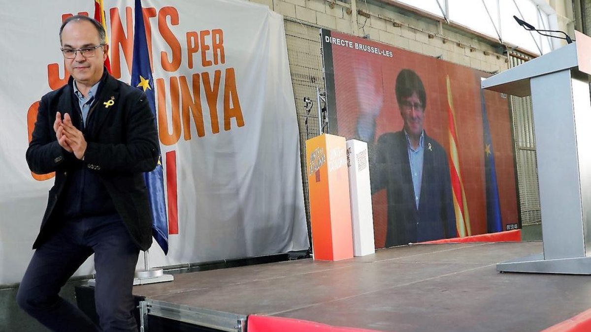 Turull no descarta una investidura de Puigdemont per via telemàtica