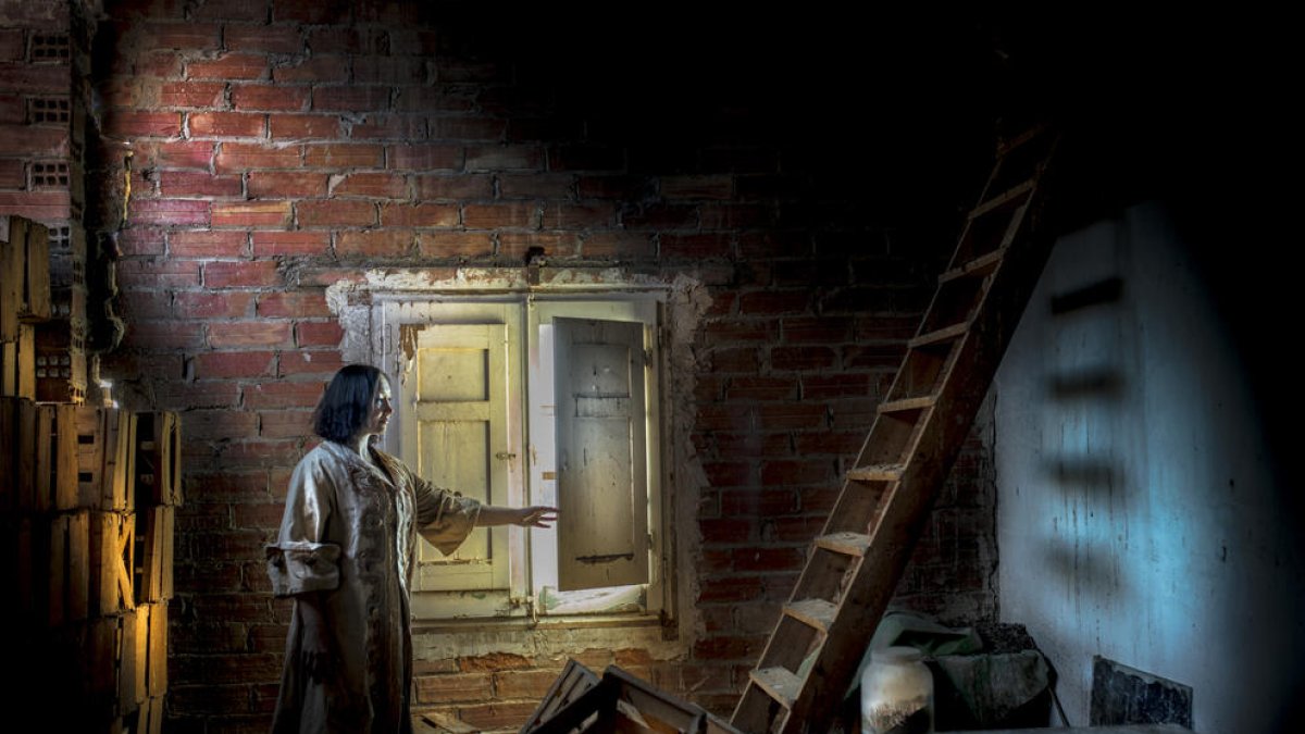 La veu dels crits continguts