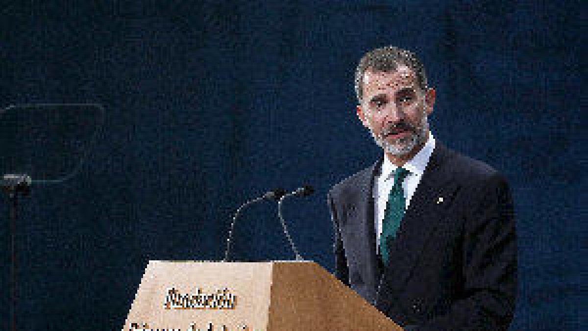 Felip VI carrega contra el 