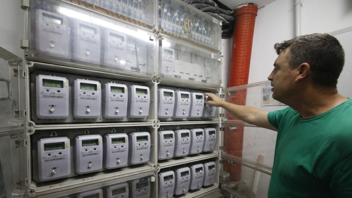 El preu de la llum ha pujat més de 10 euros en quatre mesos.