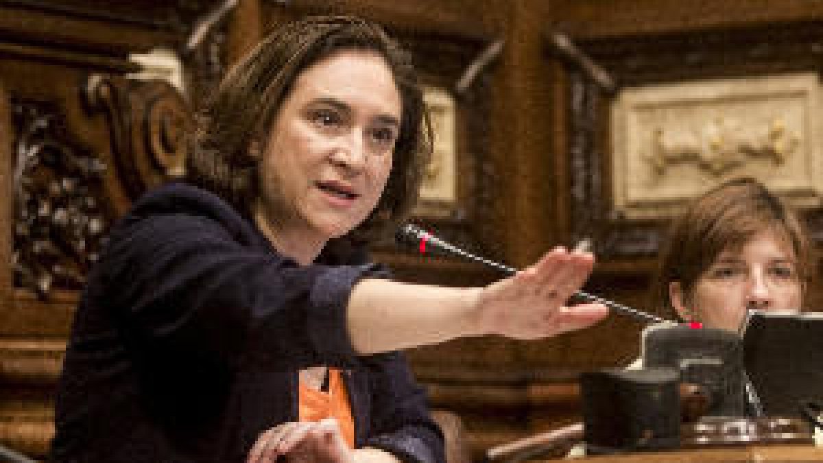 Colau critica el 