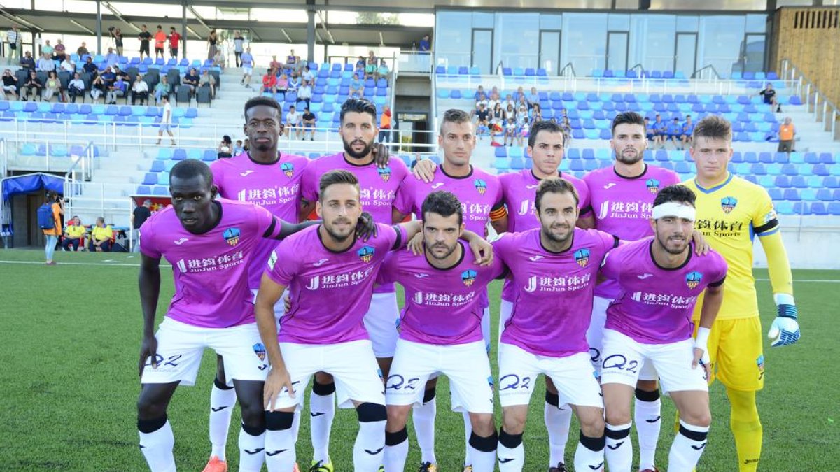 Onze inicial amb el qual el Lleida va debutar a la Lliga al camp del Badalona.