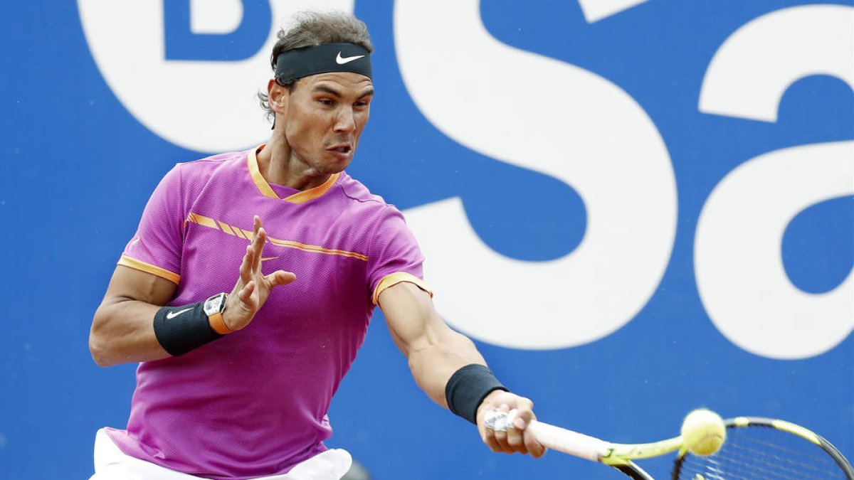 Nadal, durant el seu partit d’ahir al Godó.