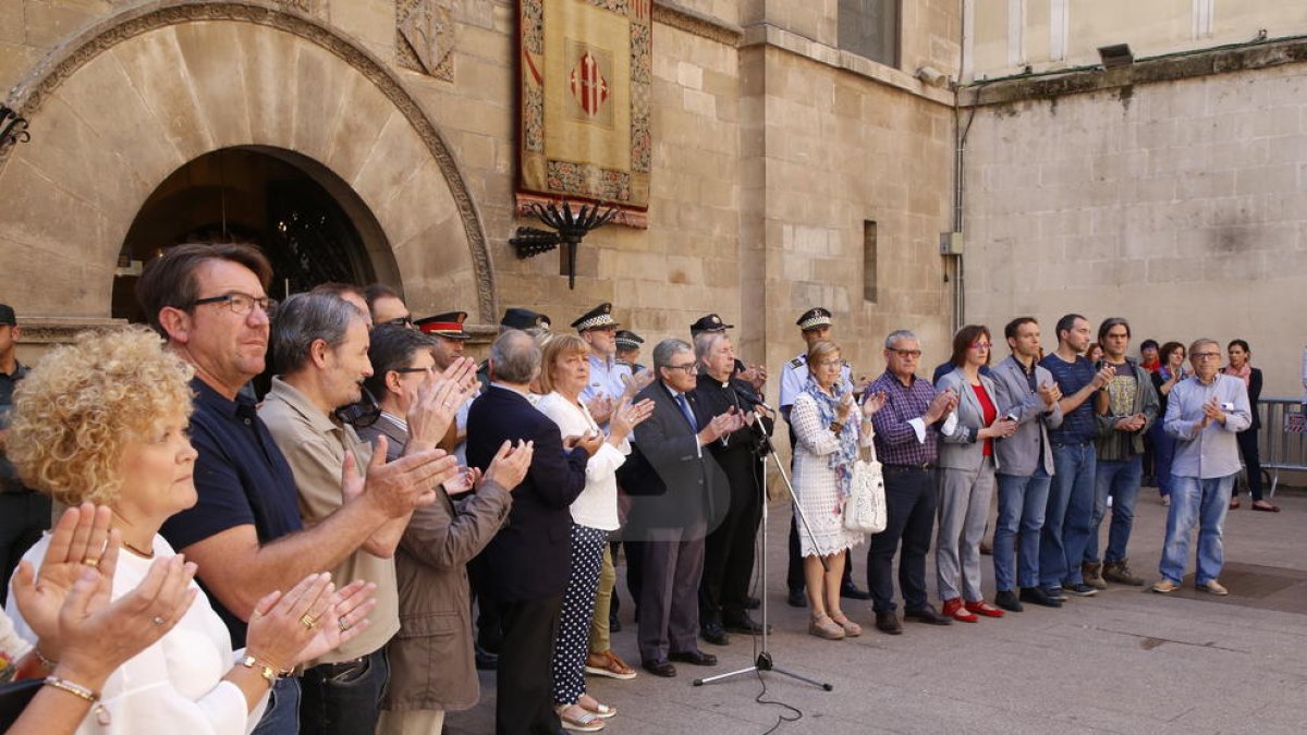 Minuto de silencio en Lleida por el ataque terrorista en Manchester