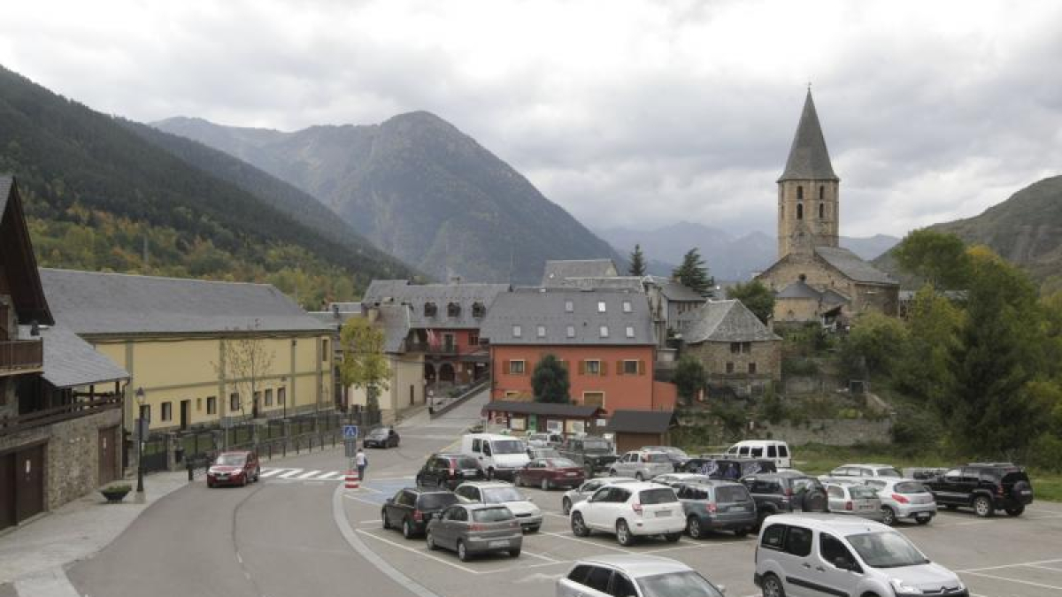 El centre urbà de Salardú, a Naut Aran.