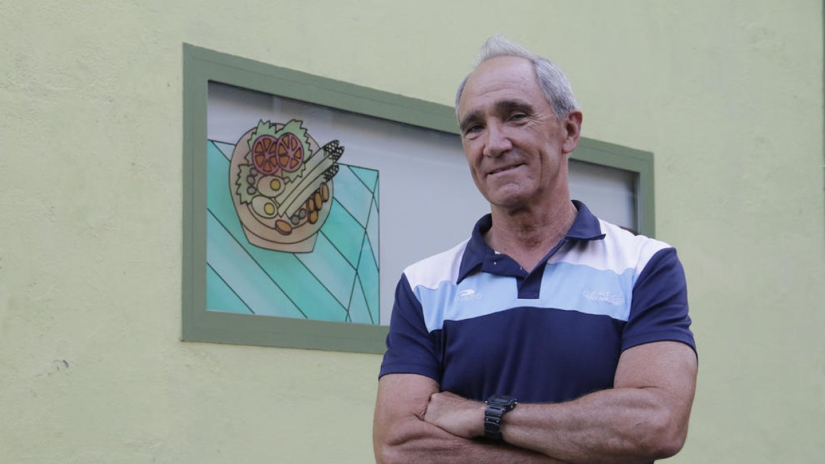 Josep Farré, que a los 71 años se ha convertido en el nadador más veterano en cruzar el estrecho.